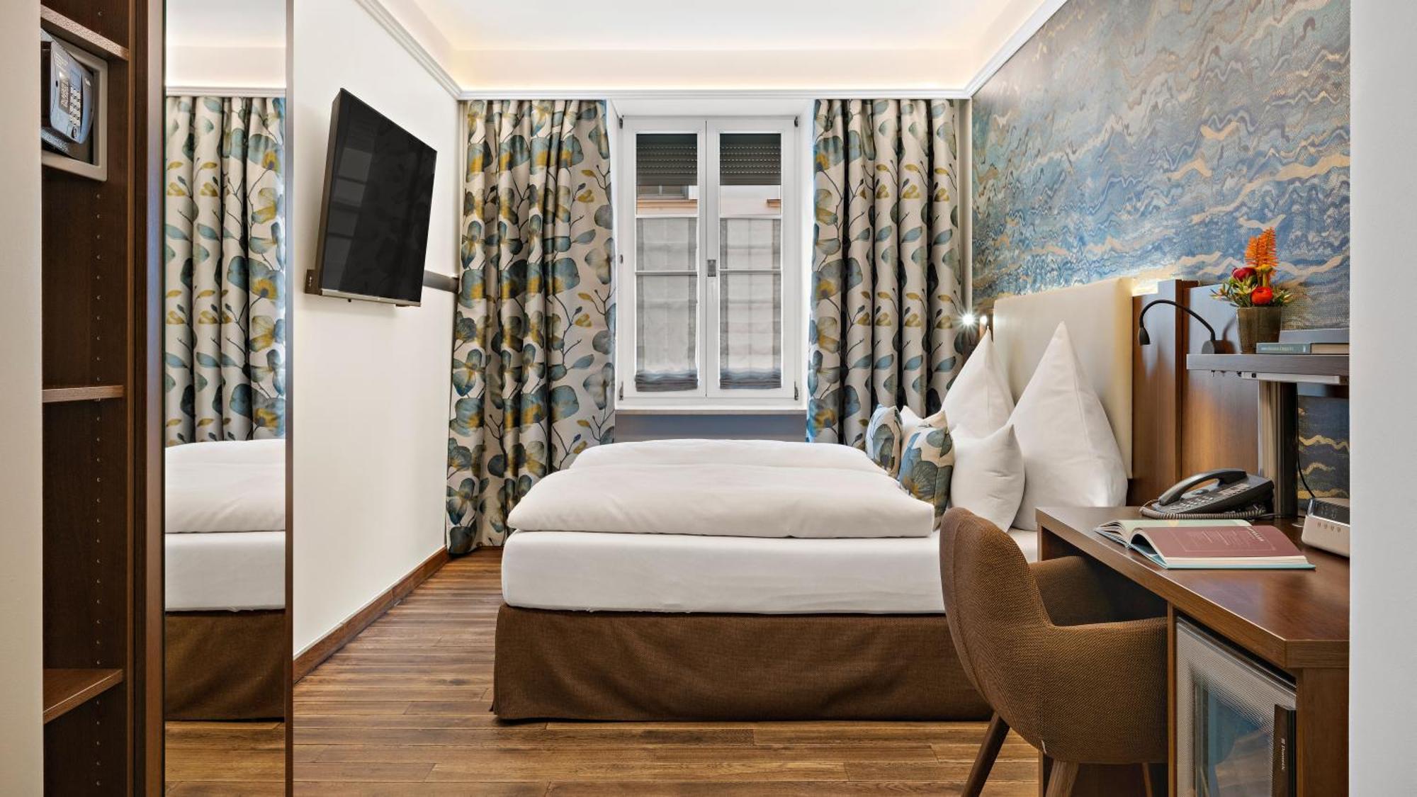 Hotel Deutsche Eiche Мюнхен Экстерьер фото