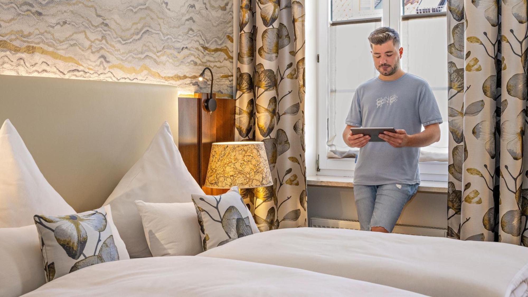 Hotel Deutsche Eiche Мюнхен Экстерьер фото